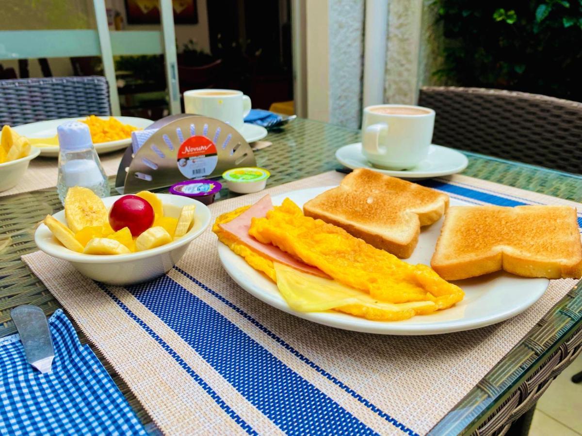 Hotel Marbella Chico Богота Екстер'єр фото