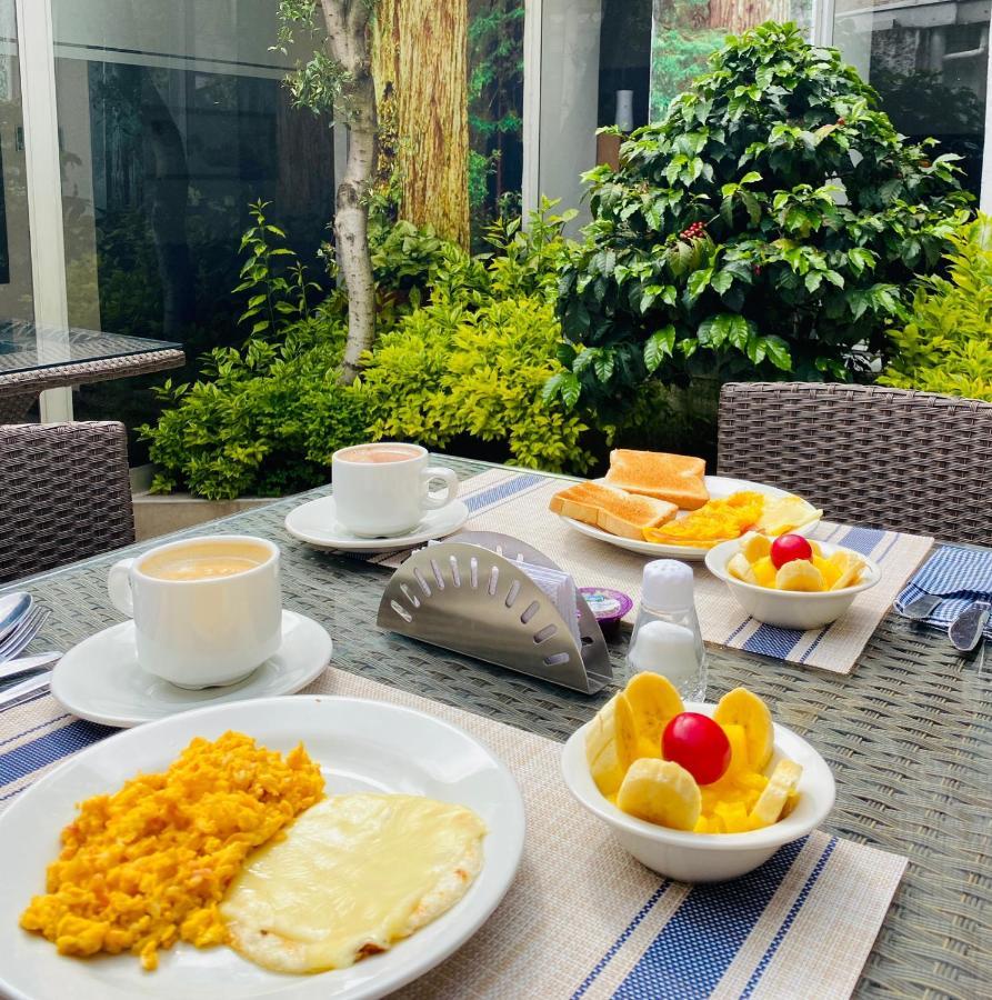 Hotel Marbella Chico Богота Екстер'єр фото