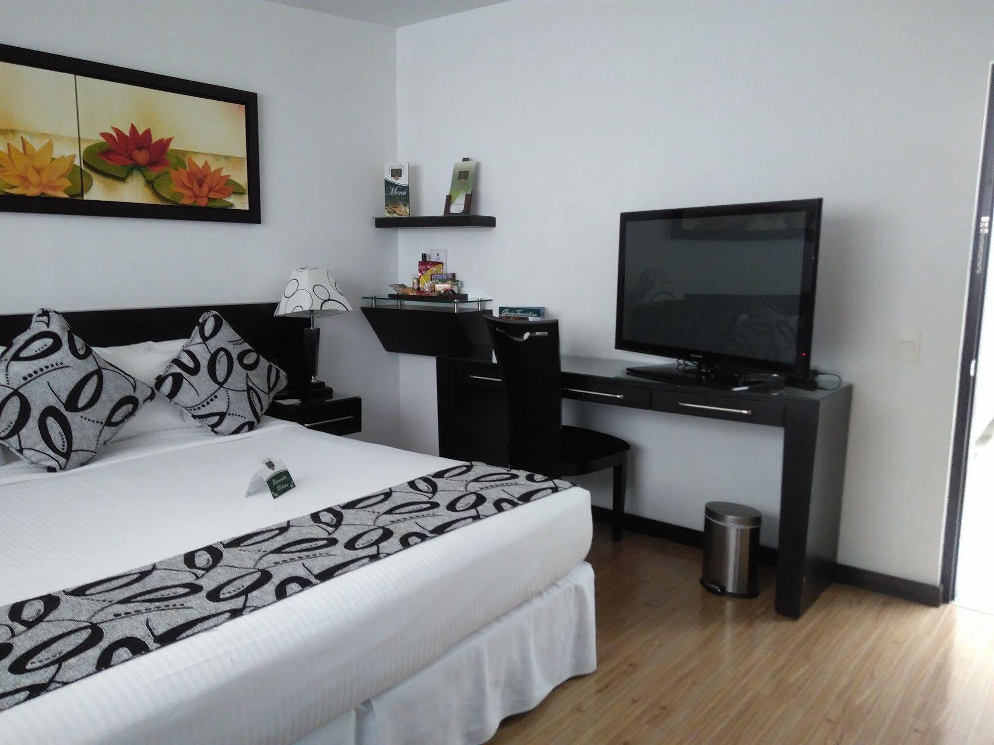 Hotel Marbella Chico Богота Екстер'єр фото