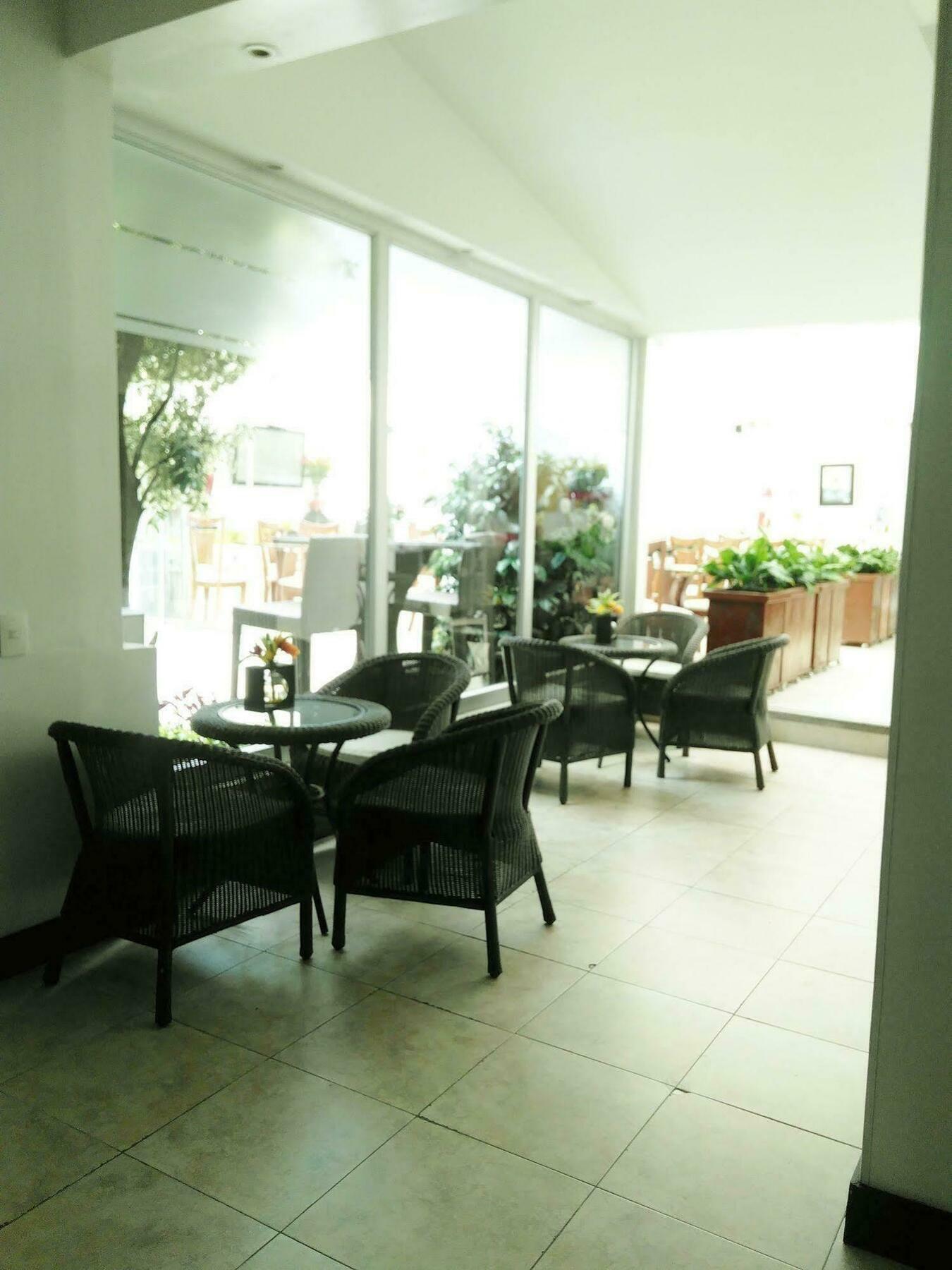 Hotel Marbella Chico Богота Екстер'єр фото